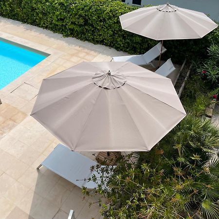 לס איסאמברה Villa Paradis מראה חיצוני תמונה