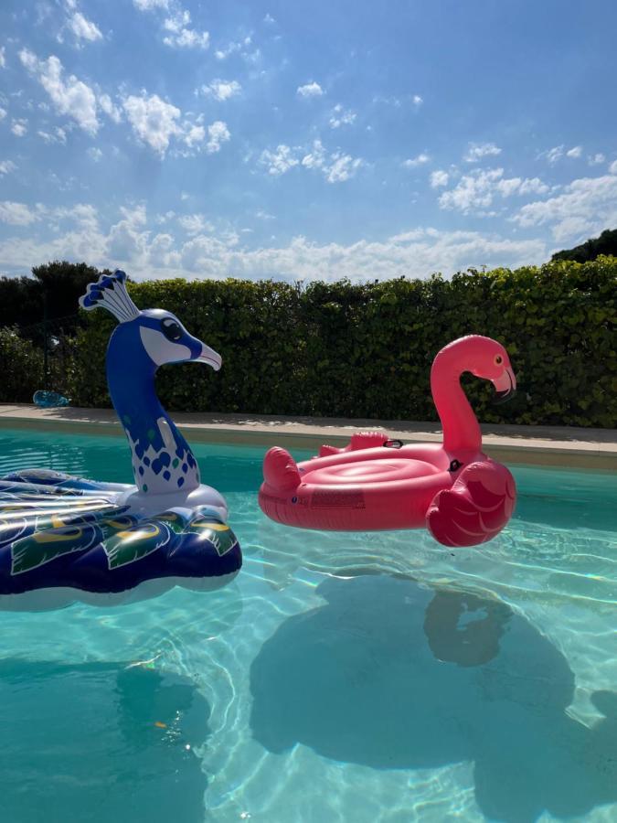 לס איסאמברה Villa Paradis מראה חיצוני תמונה