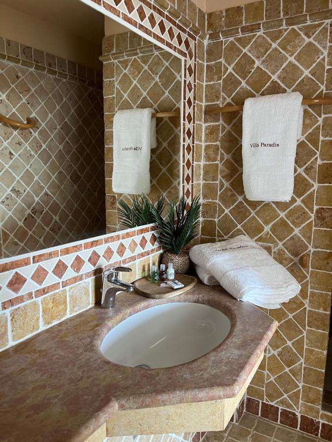 לס איסאמברה Villa Paradis מראה חיצוני תמונה