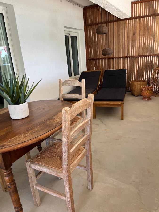 לס איסאמברה Villa Paradis מראה חיצוני תמונה
